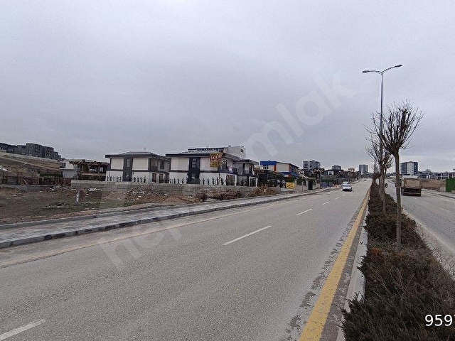 SÖZGENLER DEN YENİ BAGLICA MAH ZİRVE CADDESİ ÜZERİNDE SATILIK VİLLA - Görsel 3