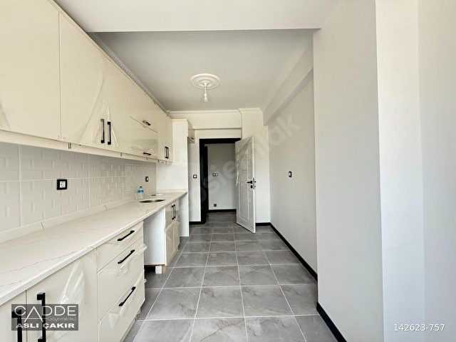 CADDE GAYRİMENKULDEN ÖMER HALİSDEMİR MAHALLESİNDE 2+1 SATILIK - Görsel 4