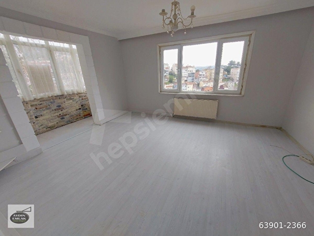 AYDINDAN ARNAVUTKÖYDE AYDINLIK FERAH 1+1 DAİRE