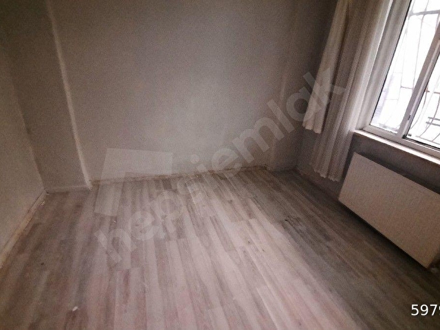 ŞEMSİPAŞA BOŞNAK MAHALLESİ 10.SOKAKTA SATILIK 1+1 75 M² DAİRE - Görsel 9