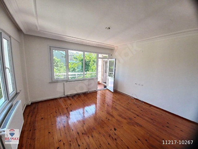 Tarabya Merkezde Kiralık Arakat Daire 3+1 / 120 m2 - Görsel 3