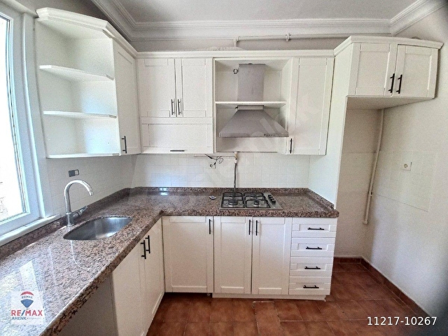 Tarabya Merkezde Kiralık Arakat Daire 3+1 / 120 m2 - Görsel 13