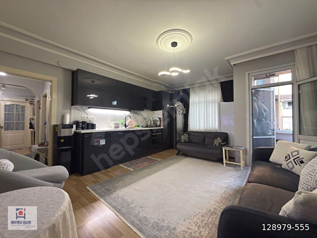 ORTABAYIRDA MUHTARLIĞIN SOKAĞINDA SATILIK 3+1 DAİRE ASANSÖRLÜ - GENİŞ , 3.KAT - Görsel 3