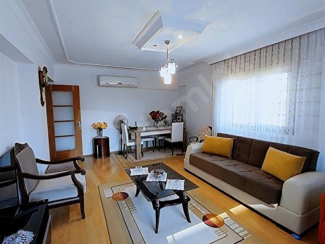 Girne Anadolu Caddesinin Köşesinde Çok Ferah Satılık 3+1 - Görsel 8