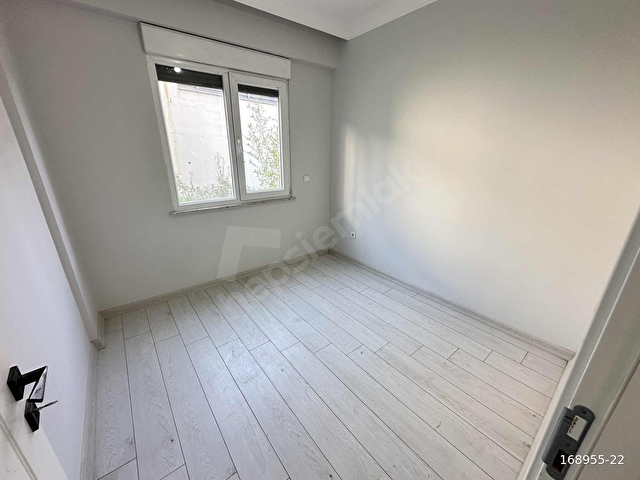 Site İçinde, Kapalı Otoparklı, Şarj İstasyonlu 3+1 Bahçe Katı - Görsel 23