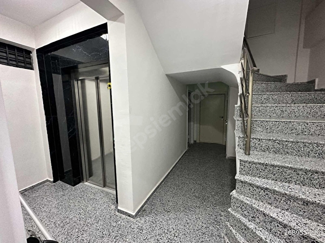 Site İçinde, Kapalı Otoparklı, Şarj İstasyonlu 3+1 Bahçe Katı - Görsel 8