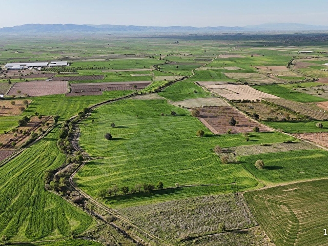 BAKLAN MERKEZDE TAVUK,İNEK ÇİFTLİĞİ YAPMAYA UYGUN 39.057M2 TARLA - Görsel 2