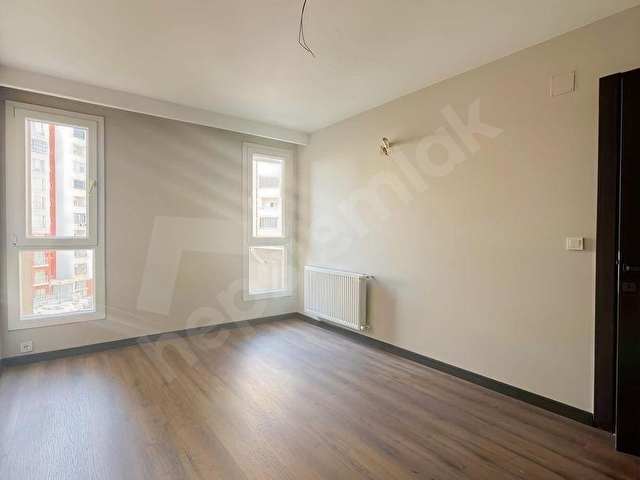İSMETPAŞA KIYIBOYUNDA HAVUZLU SİTEDE SIFIR 2+1 LÜKS DAİRE - Görsel 16