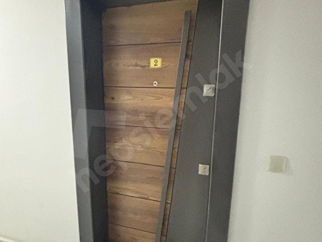 Kondisyonu En İyi Daire! Park Yaşamda Bahçe Katı, Lüks Eşyalı 1+1 - Görsel 11