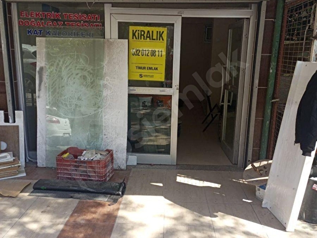 KİRALIK DÜZ AYAK 40 M² DÜKKAN