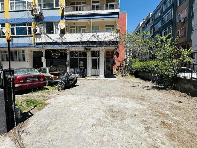 Bakırköy Zeytinlik 18m² Köşe Cephe Ofis/Mağaza (Otoparklı) - Görsel 18