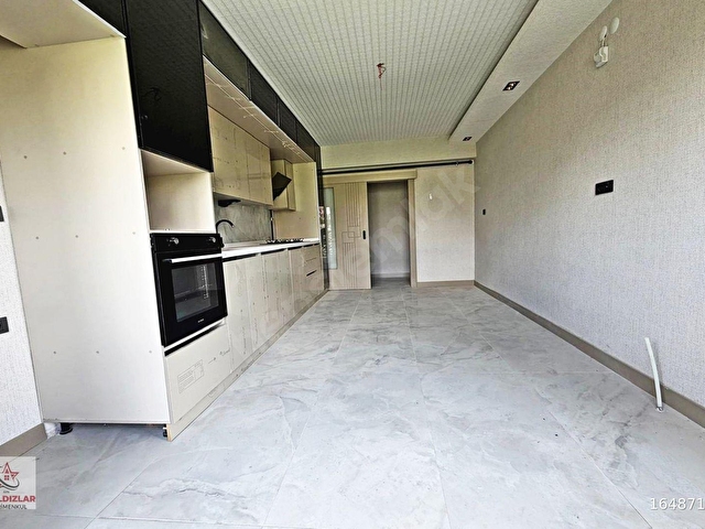 KEÇİÖREN KARAKAYADA 150m2 ANA CADDE ÜZERİNDE E.BANYOLU GENİŞ TERAS BALKONLU 3+1 SATILIK DAİRE - Görsel 3