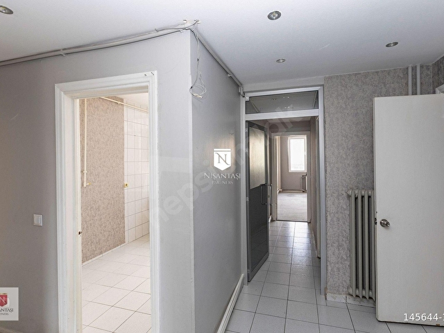 Rumeli Caddesinde, Yüksek Katta 50 m² Salonlu 3+1 Ofis(ENG) - Görsel 19