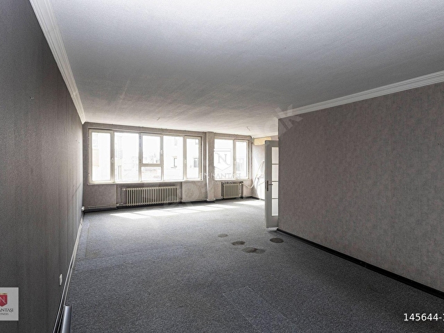 Rumeli Caddesinde, Yüksek Katta 50 m² Salonlu 3+1 Ofis(ENG) - Görsel 9