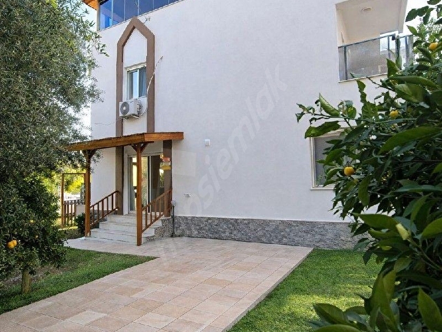 DOYRAN’DA MERKEZDE 3+1 TRİPLEKS VİLLA 400 M² ARSA 240 M² KULLANIM DEV TERASLI - Görsel 3