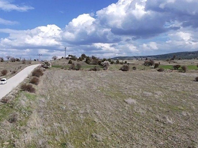 AK EMLAKTAN YENİ ÇEVRE YOLUNA YAKIN 25 DÖNÜM YATIRIMLIK FIRSAT ARAZİ - Görsel 12