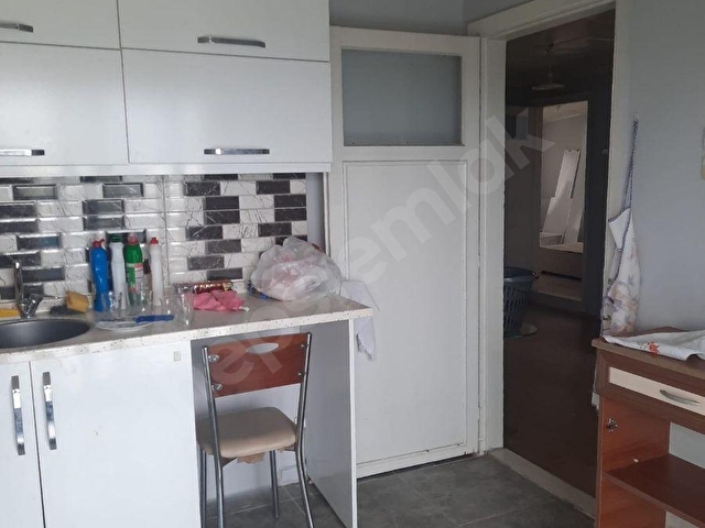 HYK SARAY DAN ÇARŞI MERKEZDE SATILIK DAİRE