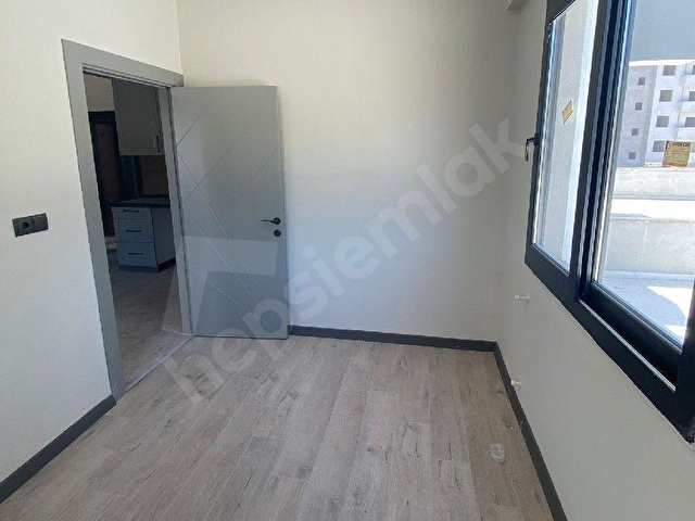 ÇUKUROVA FIRIN YAKINI KONSEPT BİNADA 1+1 MODERN YAPILI KÖŞE KONUMDA CAZİP DAİRE - Görsel 23