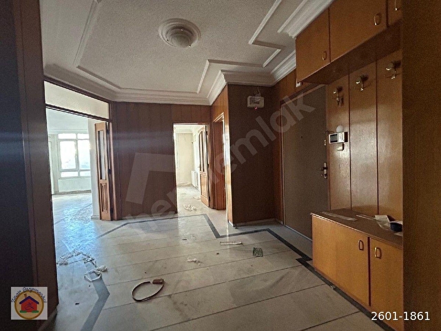 SULAR CADDESİ ÜZERİNDE 2.KAT 3+1 OTOPARKLI SATILIK DAİRE - Görsel 5