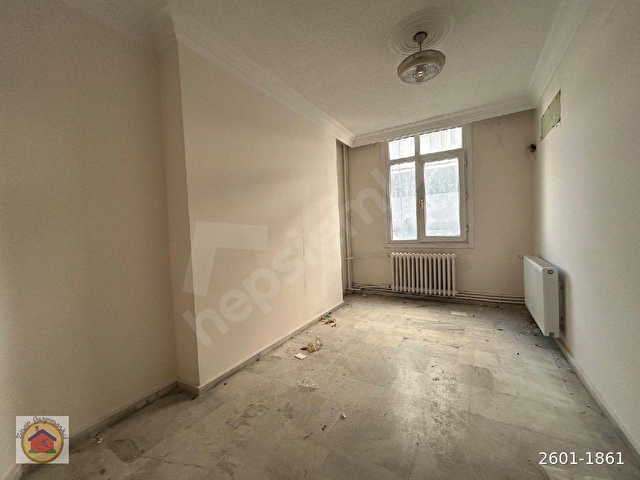 SULAR CADDESİ ÜZERİNDE 2.KAT 3+1 OTOPARKLI SATILIK DAİRE - Görsel 14