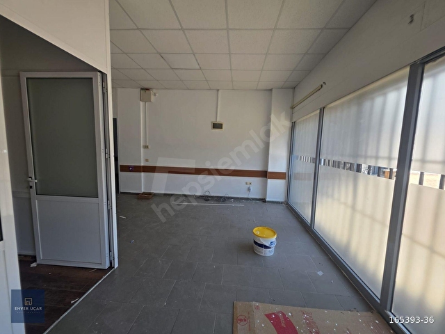 Otoparklı, Depolu, Ana Cadde Cepheli Kiralık Dükkan - Görsel 14