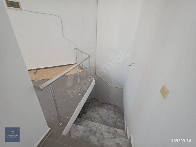 Otoparklı, Depolu, Ana Cadde Cepheli Kiralık Dükkan - Görsel 21