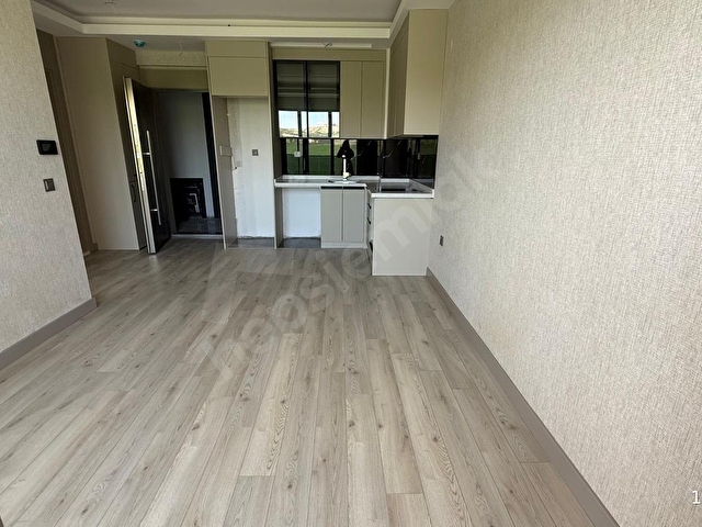 SİNCAN SARAYCIKTA GÜVENLİKLİ SİTEDE LÜX SIFIR SATILIK 1+1 DAİRE