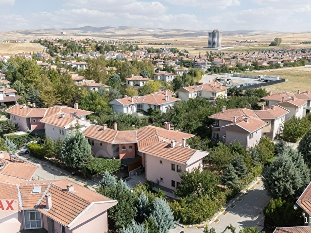 SATILIK IHLAMURKENT’TE SİTE İÇERİSİNDE 3+1 VİLLA - Görsel 10
