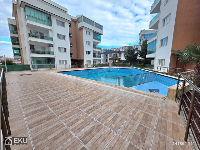 KUŞADASINDA KAPALI MUTFAKLI SİTE İÇİ SATILIK 3+1 DAİRE
