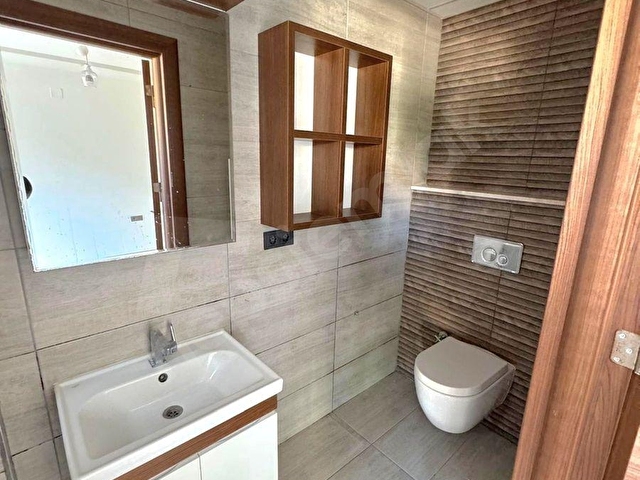KUŞADASINDA KAPALI MUTFAKLI SİTE İÇİ SATILIK 3+1 DAİRE - Görsel 26