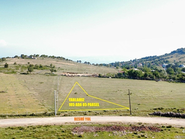 AY EMLAKTAN ARMUTLU MECİDİYEKÖY DE YOLU OLAN 1.187 m2 TARLA