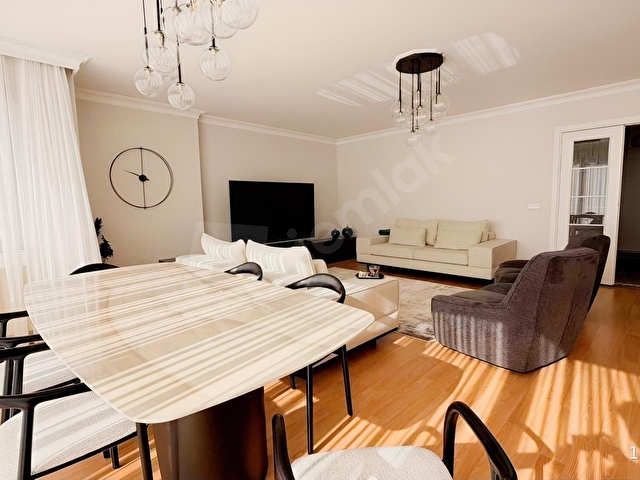 BEYLIKDÜZÜ ADNAN KAHVECIDE HAVUZLU SATILIK 4+1 DAİRE 200 m2 - Görsel 19