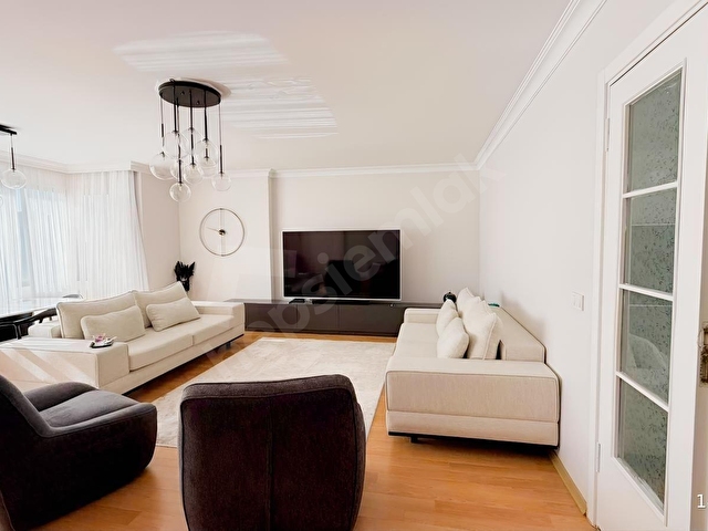 BEYLIKDÜZÜ ADNAN KAHVECIDE HAVUZLU SATILIK 4+1 DAİRE 200 m2 - Görsel 21