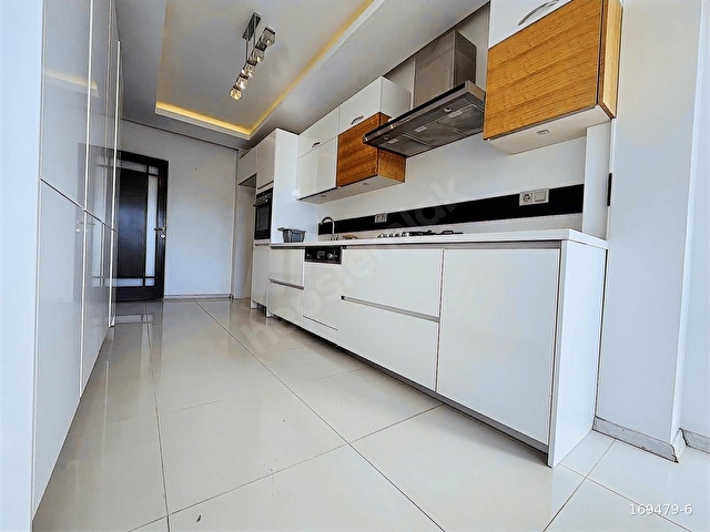 BAHÇEŞEHİR 1. KISIM İYİ KONUMDA TADİLATLI 3+1 KİRALIK 56.000TL - Görsel 22