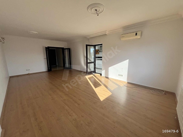 BAHÇEŞEHİR 1. KISIM İYİ KONUMDA TADİLATLI 3+1 KİRALIK 56.000TL - Görsel 13