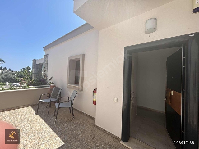 Yahşi Sahiilde Havuzlu Site İçerisinde 3+1 Kiralık Üst Kat Daire - Görsel 2