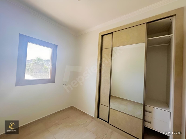 Yahşi Sahiilde Havuzlu Site İçerisinde 3+1 Kiralık Üst Kat Daire - Görsel 12