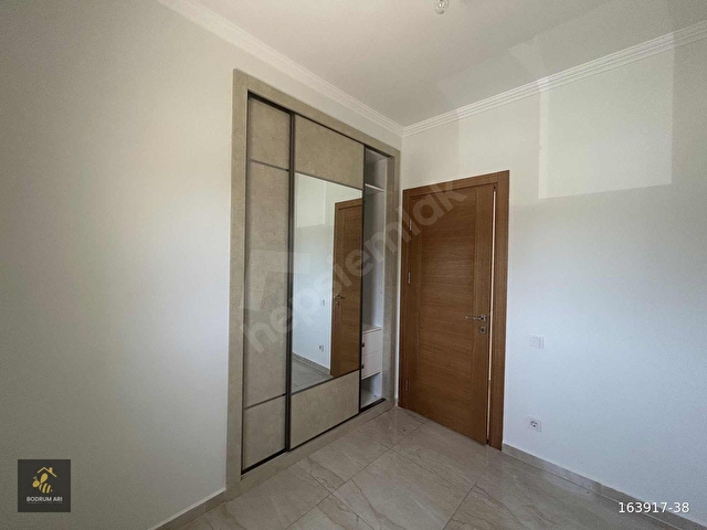 Yahşi Sahiilde Havuzlu Site İçerisinde 3+1 Kiralık Üst Kat Daire - Görsel 13