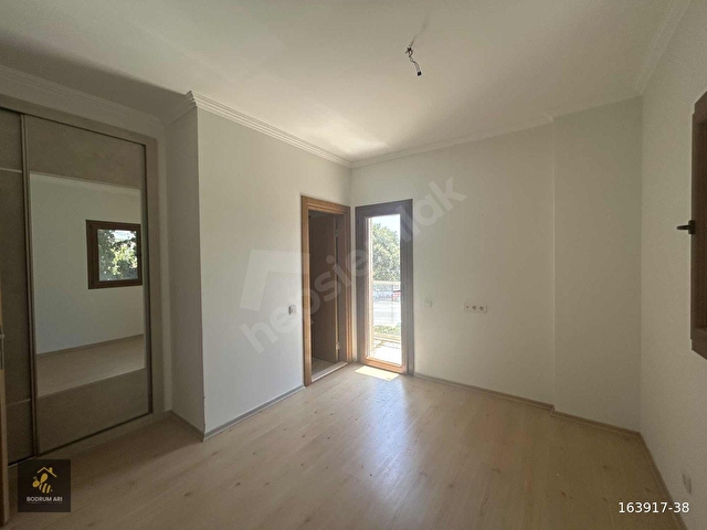 Yahşi Sahiilde Havuzlu Site İçerisinde 3+1 Kiralık Üst Kat Daire - Görsel 17