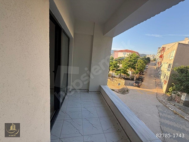 ERDEK ATATÜRK MAHALLESİNDE DENİZ MANZARALI ARA KAT 2+1 SIFIR DAİRE - Görsel 12