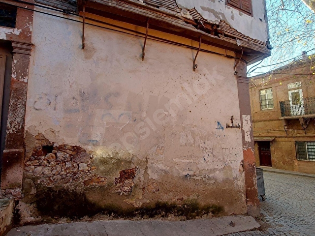 AYVALIKIN KALBİNDE, AVANTAJLI KONUMDA YATIRIMLIK TARİHİ RUM EVİ - Görsel 5