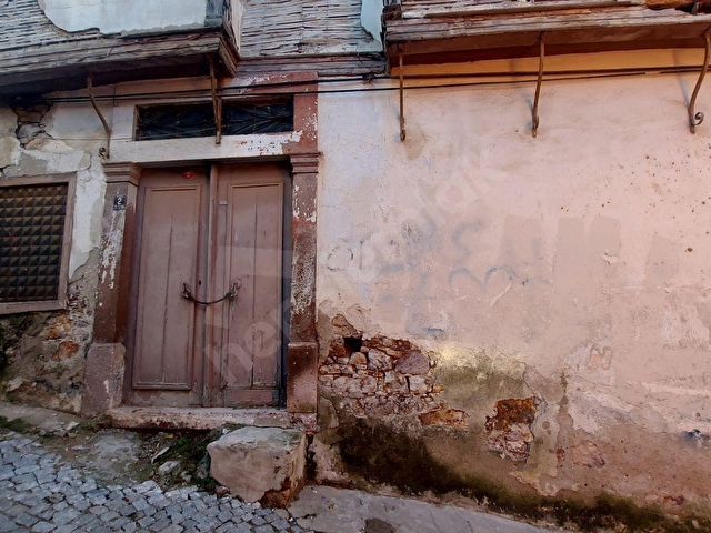 AYVALIKIN KALBİNDE, AVANTAJLI KONUMDA YATIRIMLIK TARİHİ RUM EVİ - Görsel 27