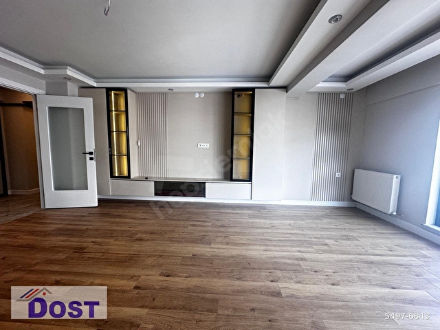 DOSTTAN BAHÇELİEVLERDE YENİ BİNA ÖN CEPHE KATTA LÜKS SATILIK 2+1 ÇİFT BANYO ASANSÖRLÜ DAİRE - Görsel 3