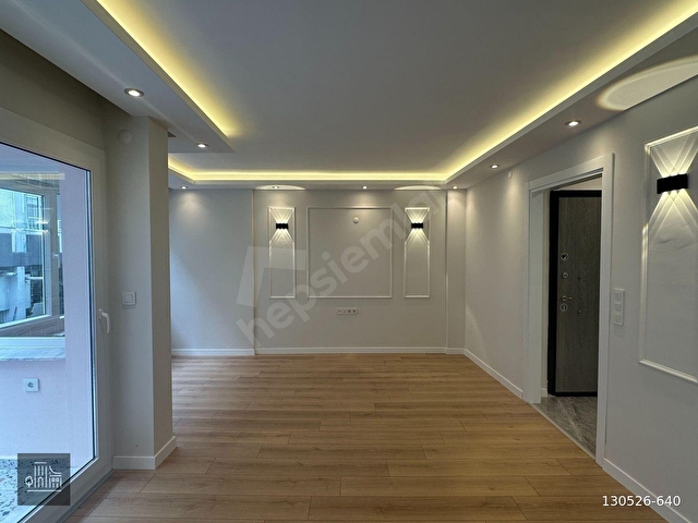 HATAY METRO CADDE İKİ BİNA MESAFEDE 3+1 130M2 2.KAT ARAKAT DAİRE - Görsel 2