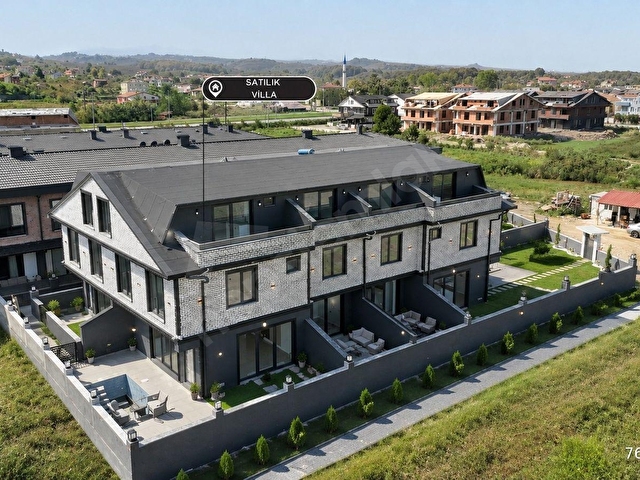 SAKARYA KOCAALİDE DENİZ MANZARALI, HAVUZLU, BAHÇELİ EMSALSİZ LÜKS VİLLA