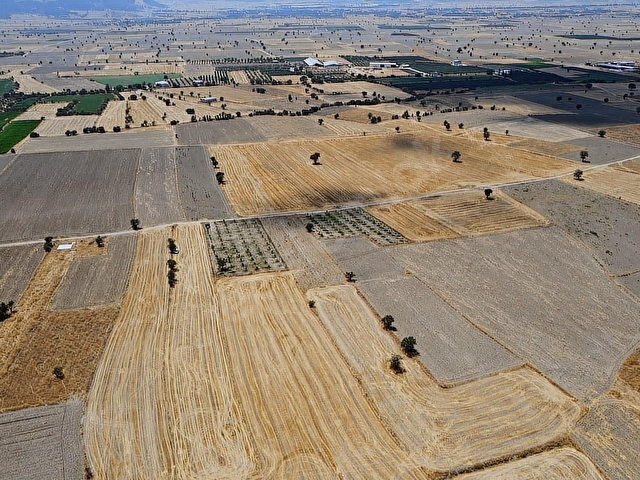 Bucak Ürkütlüde Yerleşime Yakın 5.225 m2 Müstakil Tarla - Görsel 12