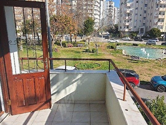 MEYDANKAVAGINDA HAVUZLU SİTEDE 4+1 SATILIK DAİRE - Görsel 17