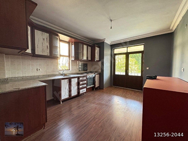 MEYDANKAVAGINDA HAVUZLU SİTEDE 4+1 SATILIK DAİRE - Görsel 19