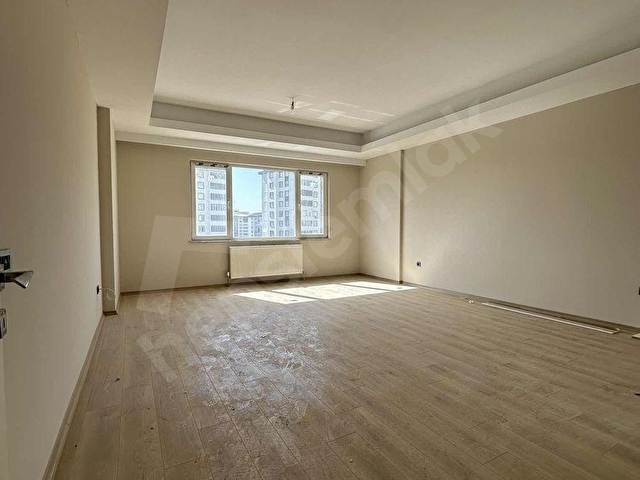 MÜCEVHER GAYRİMENKULDEN ULUS SİTESİDE SATILIK 5+1 DAİRE - Görsel 4