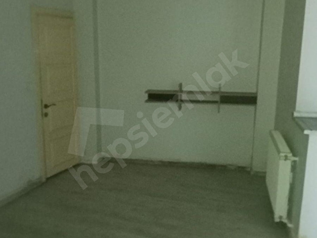 EMNİYETEVLERİNDE 45M2 1+1 METROYA 3DK. BAHÇE KATI - Görsel 9